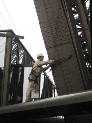 Eiffel Tower Painter