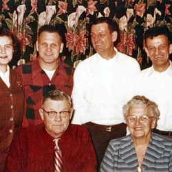 Judy's Aunt, Uncles, Dad & Grandparents Koehn