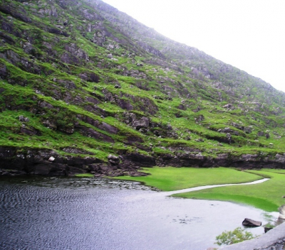 Serpent Lake