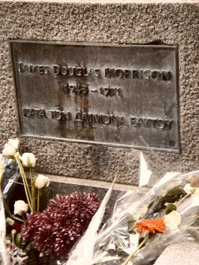 Pere Lachaise Cemetery - Jim Morrison